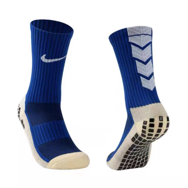 Set of 4 Pro Grip Socks - Image 7